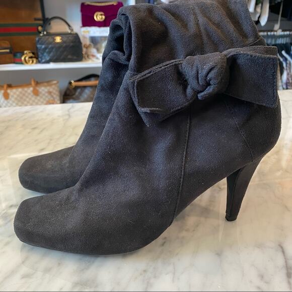 Jessica Simpson Women's Black Micro Suede Zip Up Boots w/Bow Detail Size 9 - Picture 10 of 16